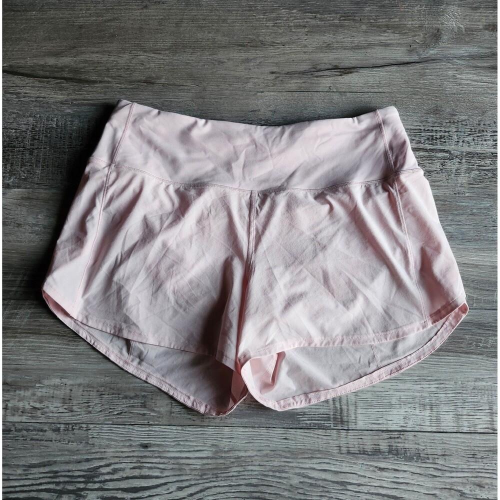 (10) Lululemon Speed Up High-Rise Lined Short 4"